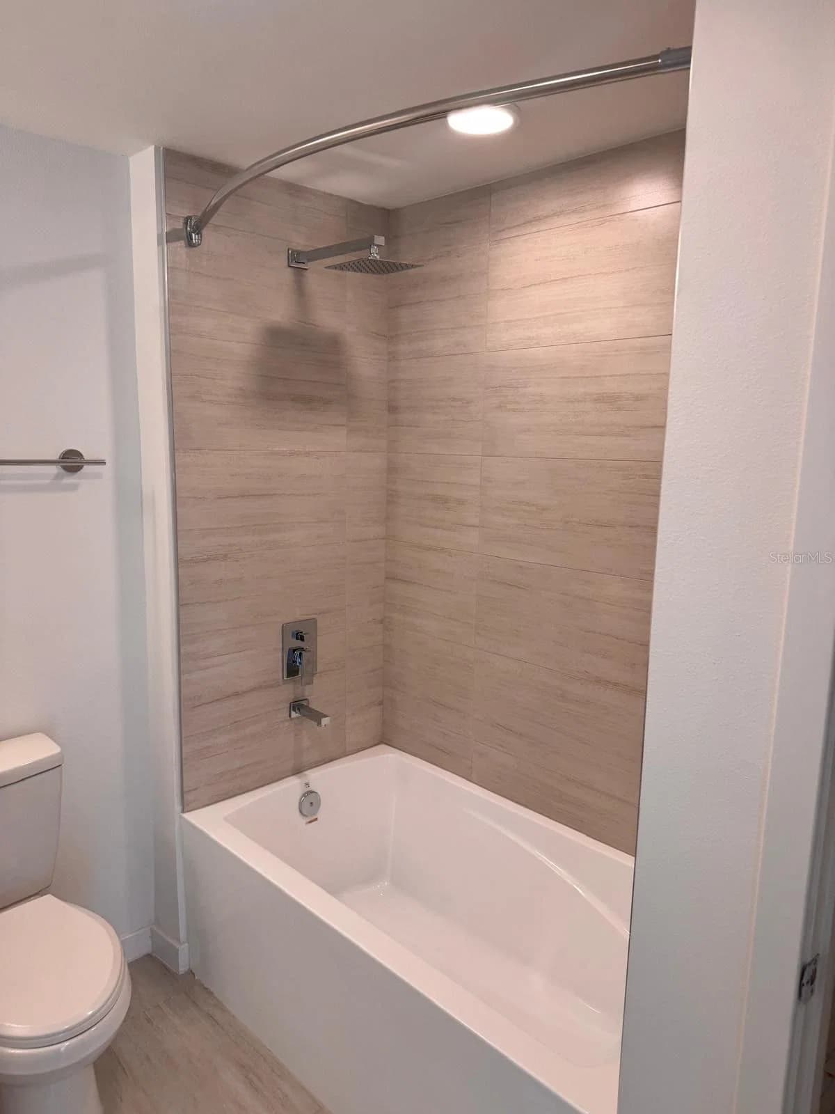5587 MILLENIA Boulevard #202, Orlando, FL 32839