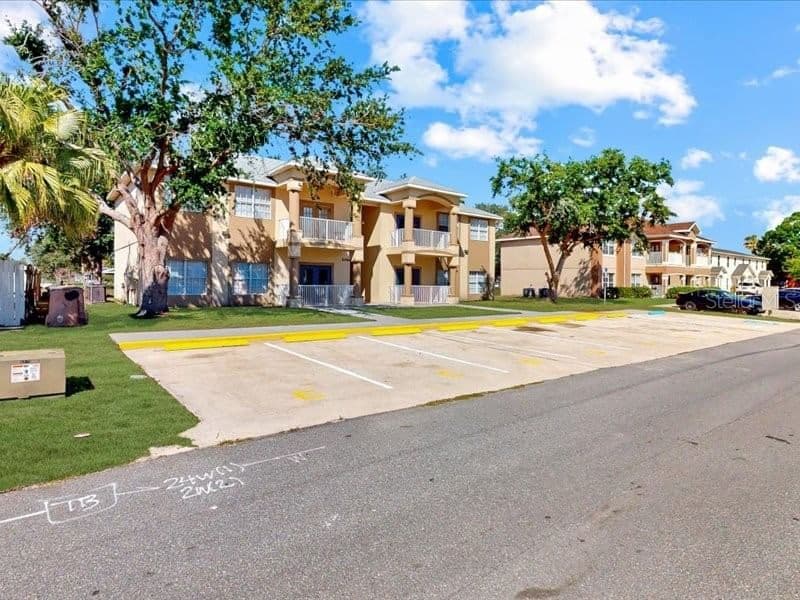206 MAJORS, Kissimmee, FL 34743 2