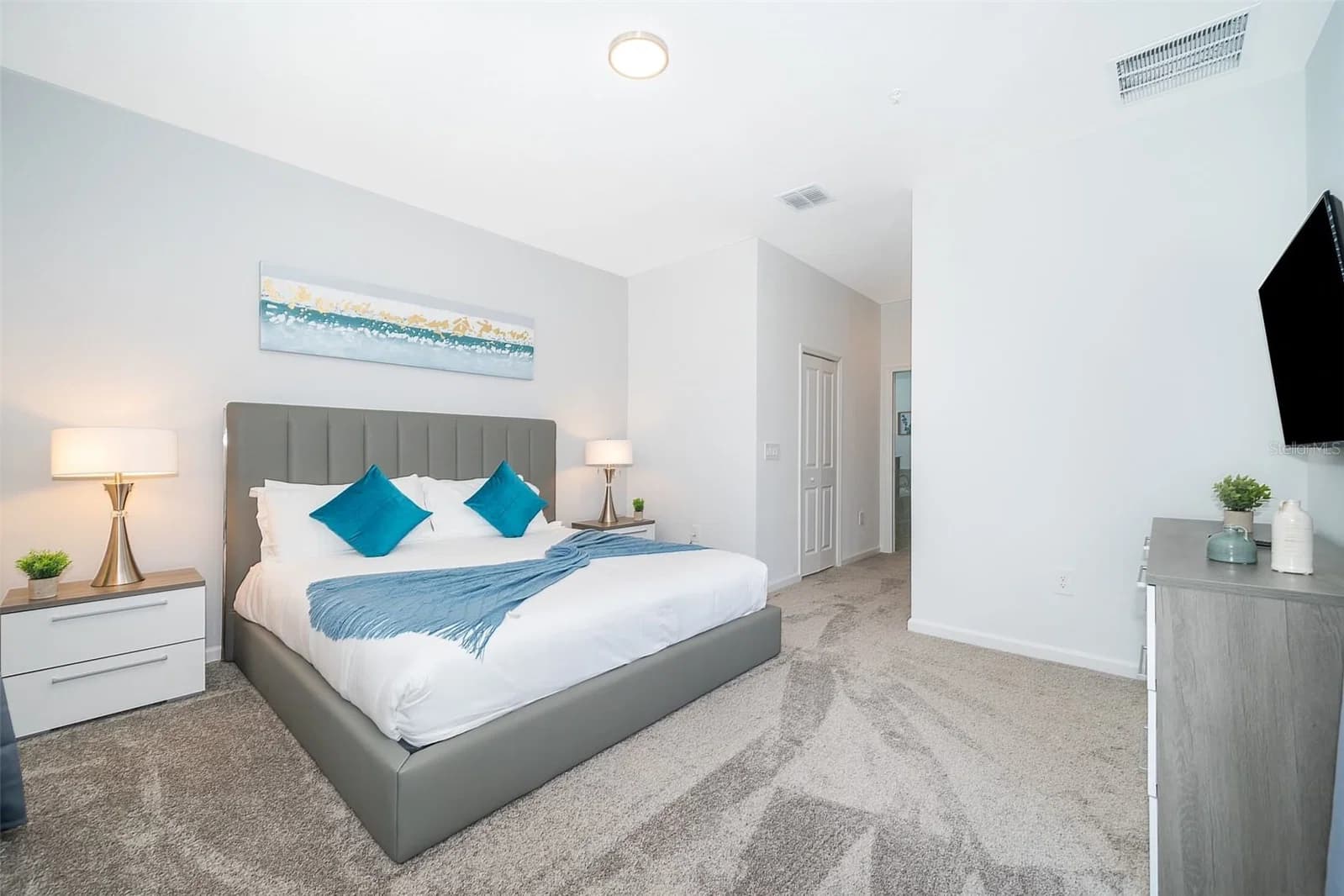 8861 CABOT CLIFFS 4