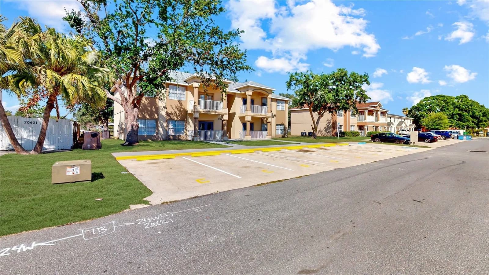 206 MAJORS, Kissimmee, FL 34743 2