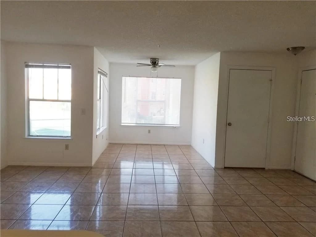 2213 GRAND CAYMAN 4