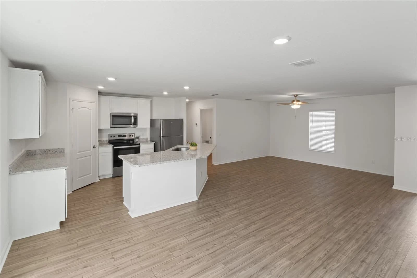 414 CARIBBEAN, Kissimmee, FL 34759 3