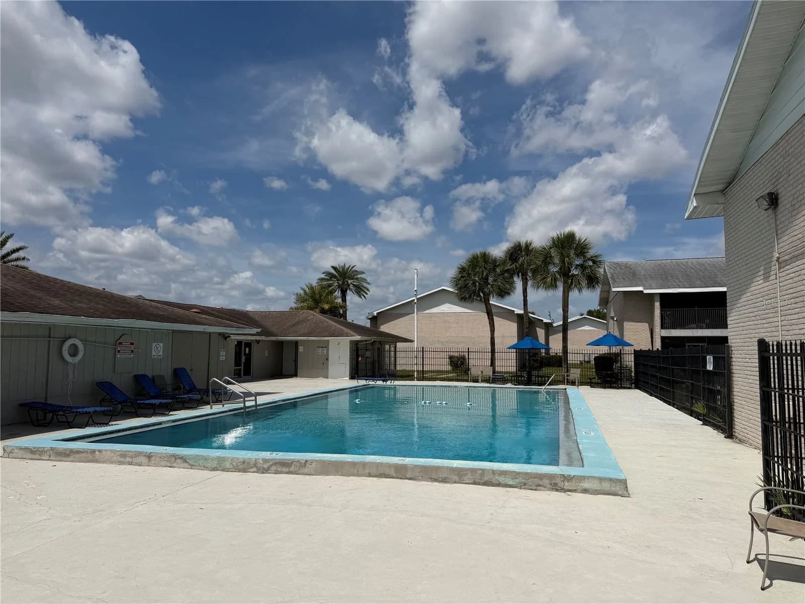 843 SKY LAKE Circle #D 5