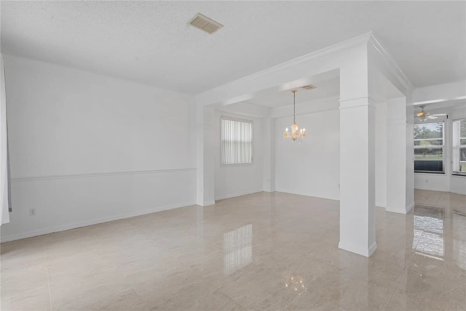 617 LAKESCAPE Court 5
