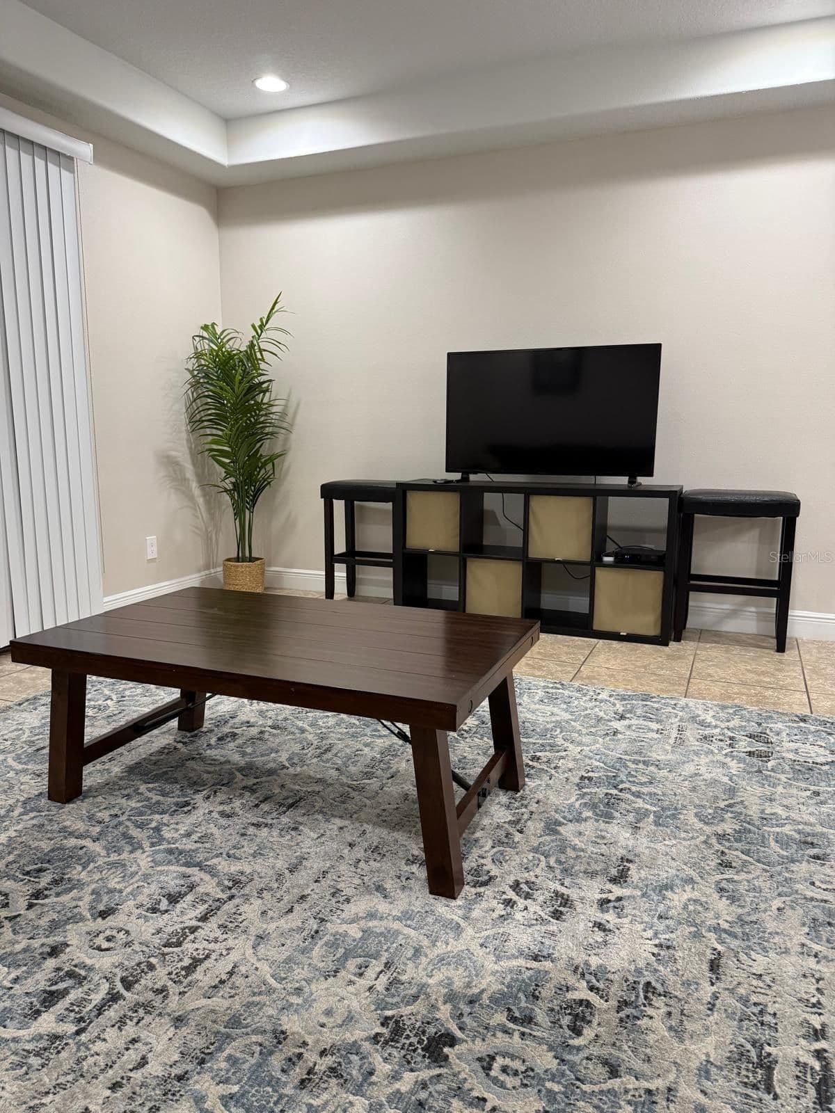 8106 ROSEVILLE 5