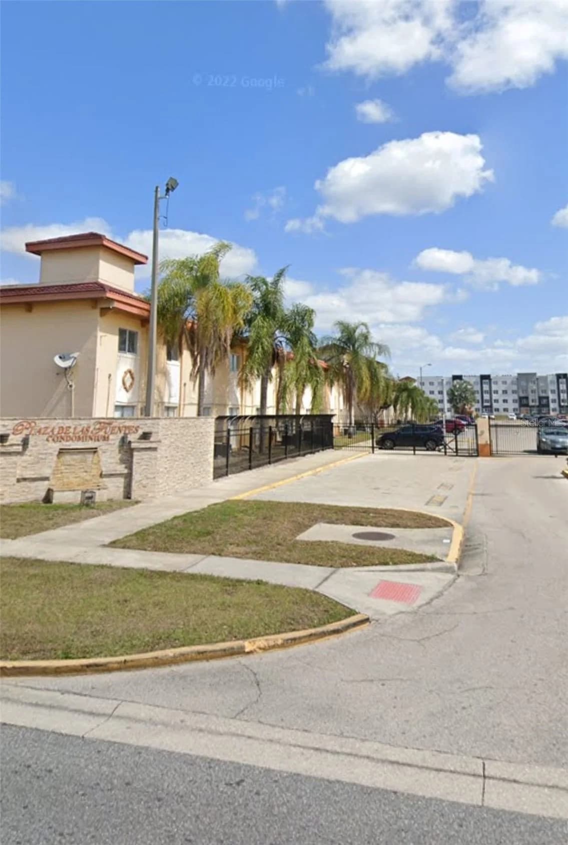 728 RIDENHOUR Circle #728, Orlando, FL 32809 3