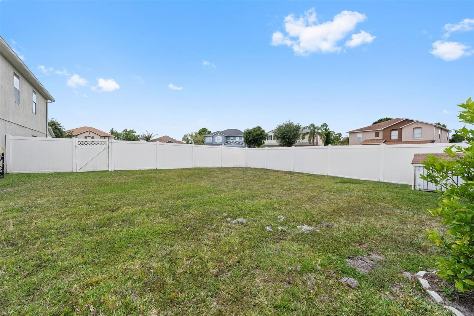 831 NEPTUNE POINTE 5
