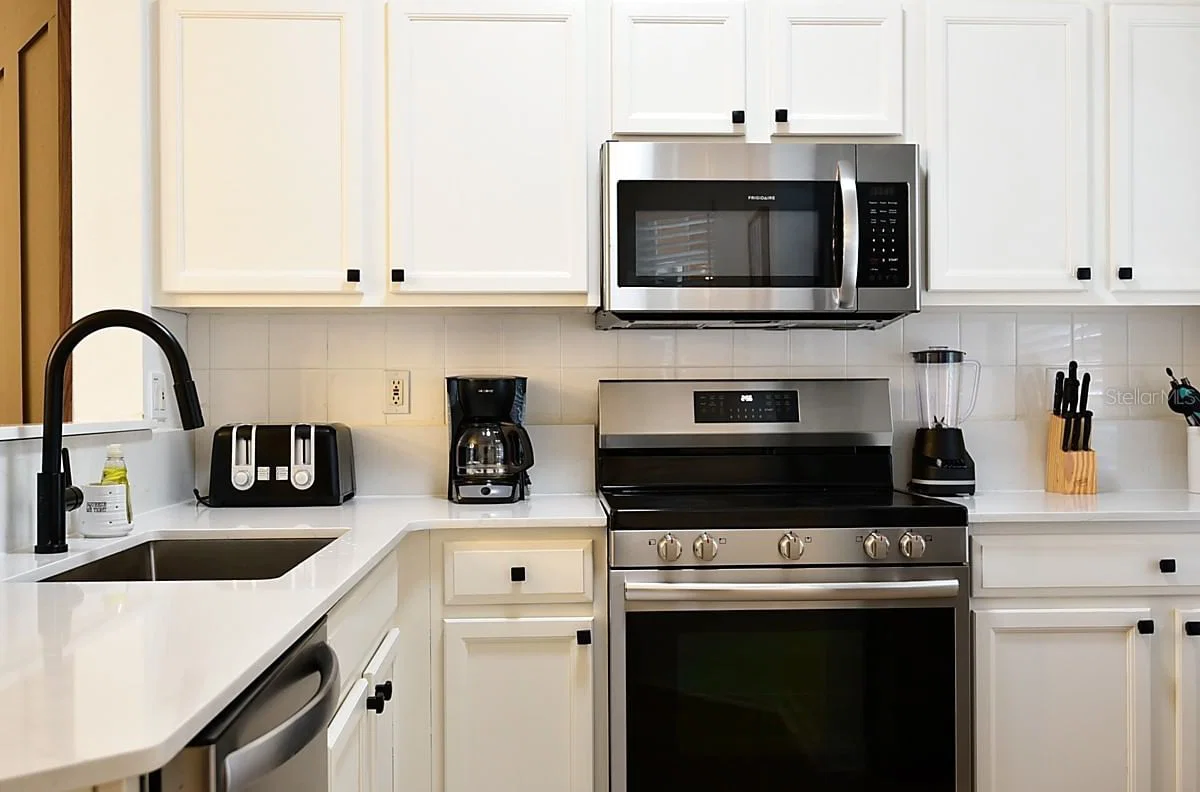 1043 PARK RIDGE 5