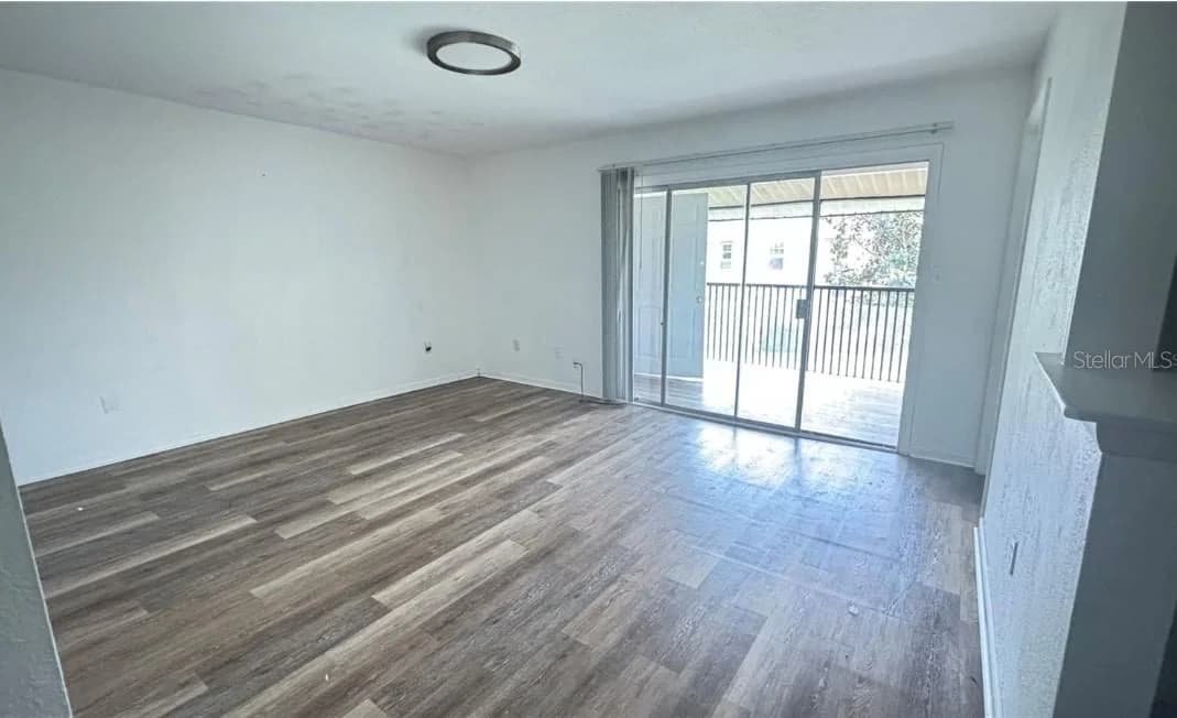860 SKY LAKE Circle #C412 4