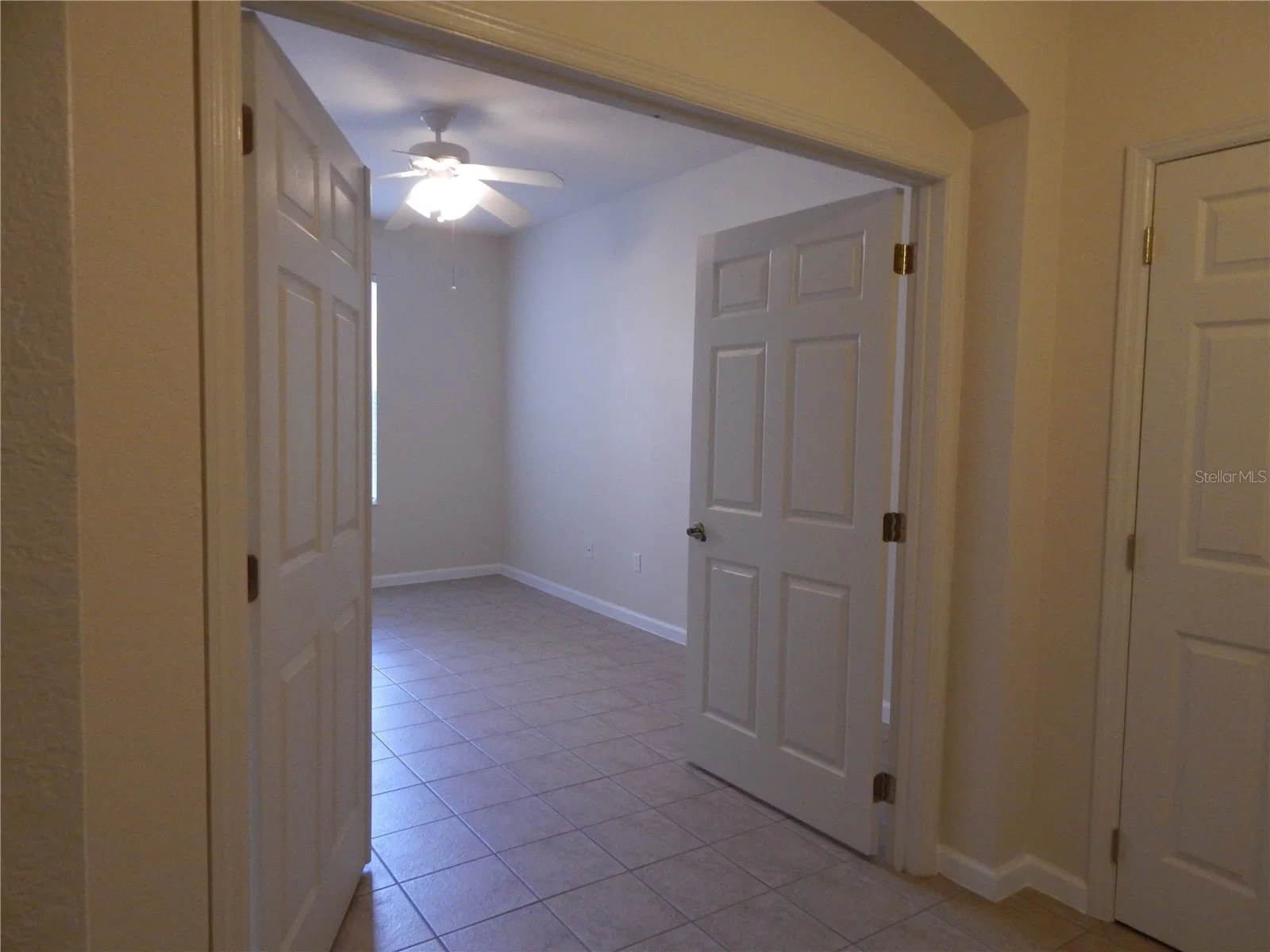 3300 WHITESTONE 4