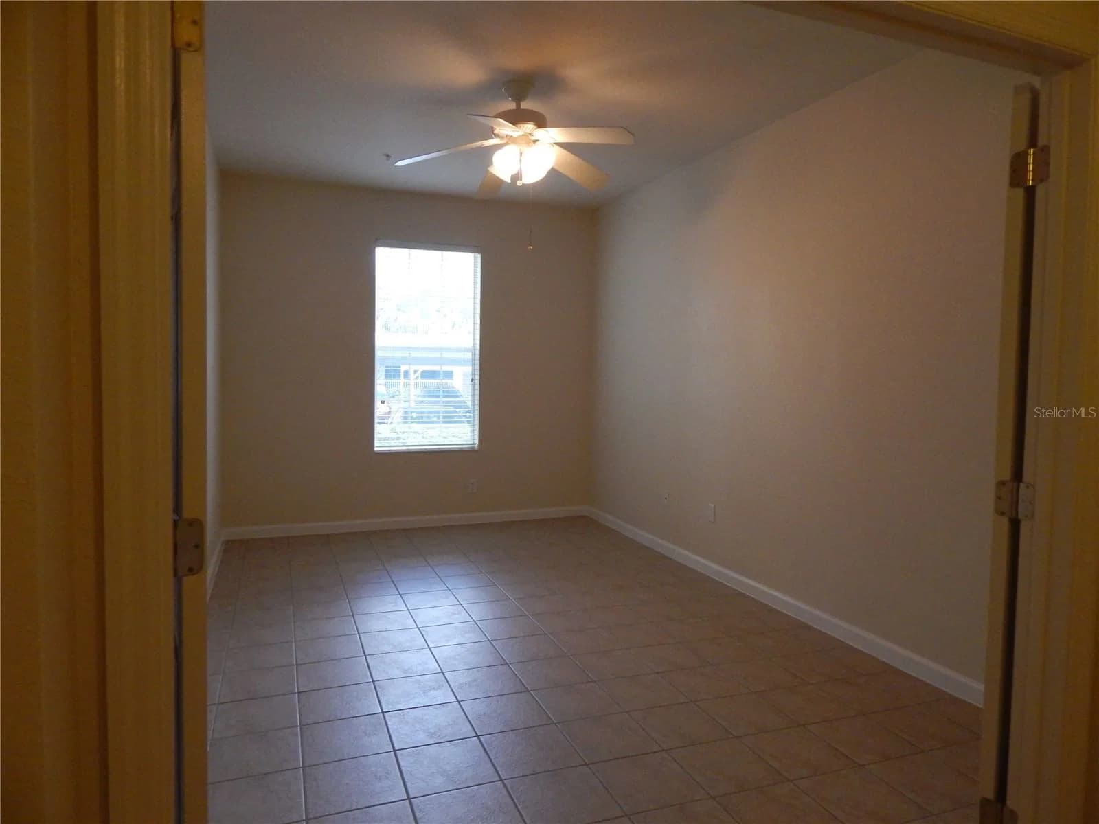 3300 WHITESTONE 5