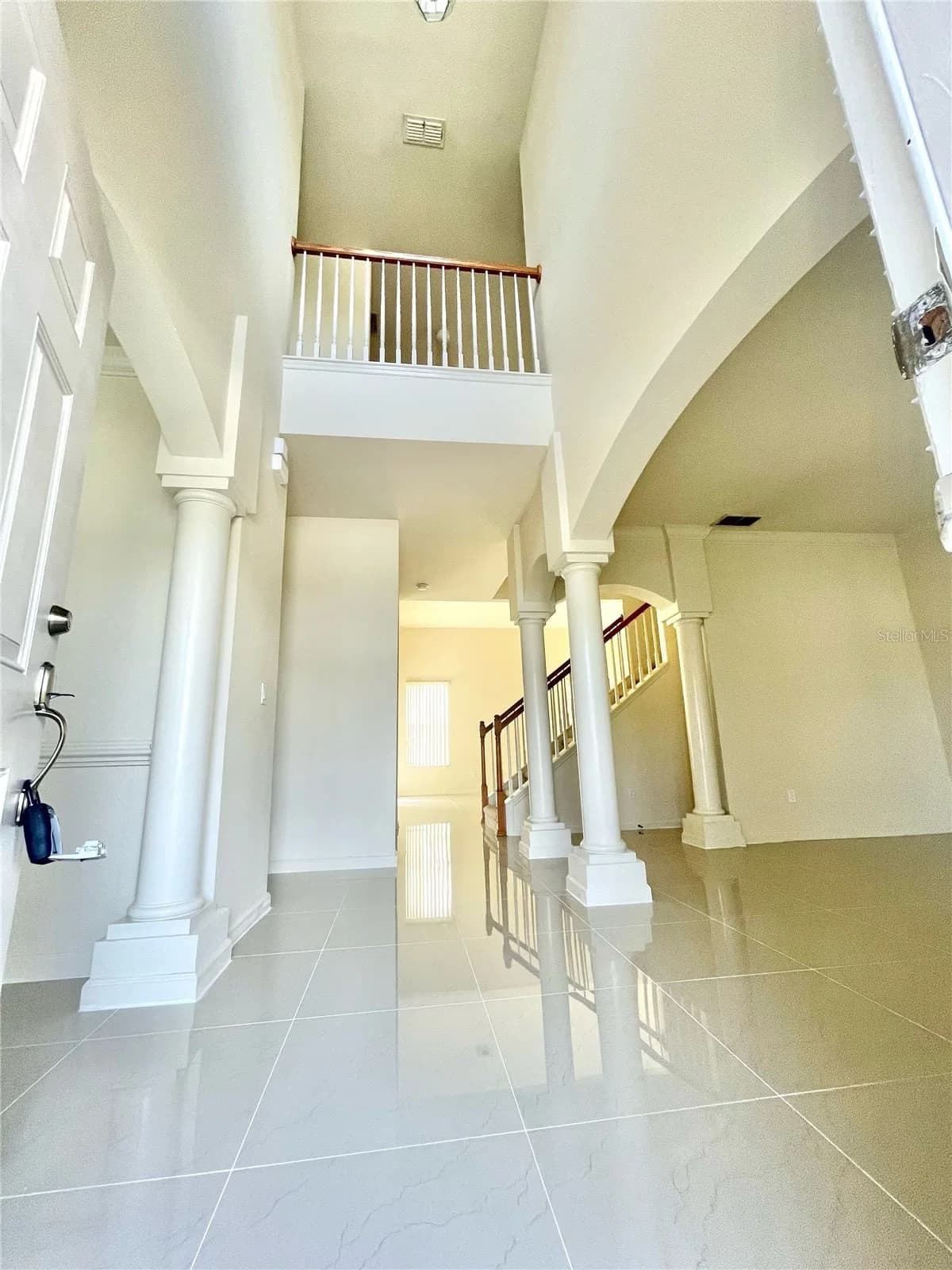 2370 HINSDALE 4