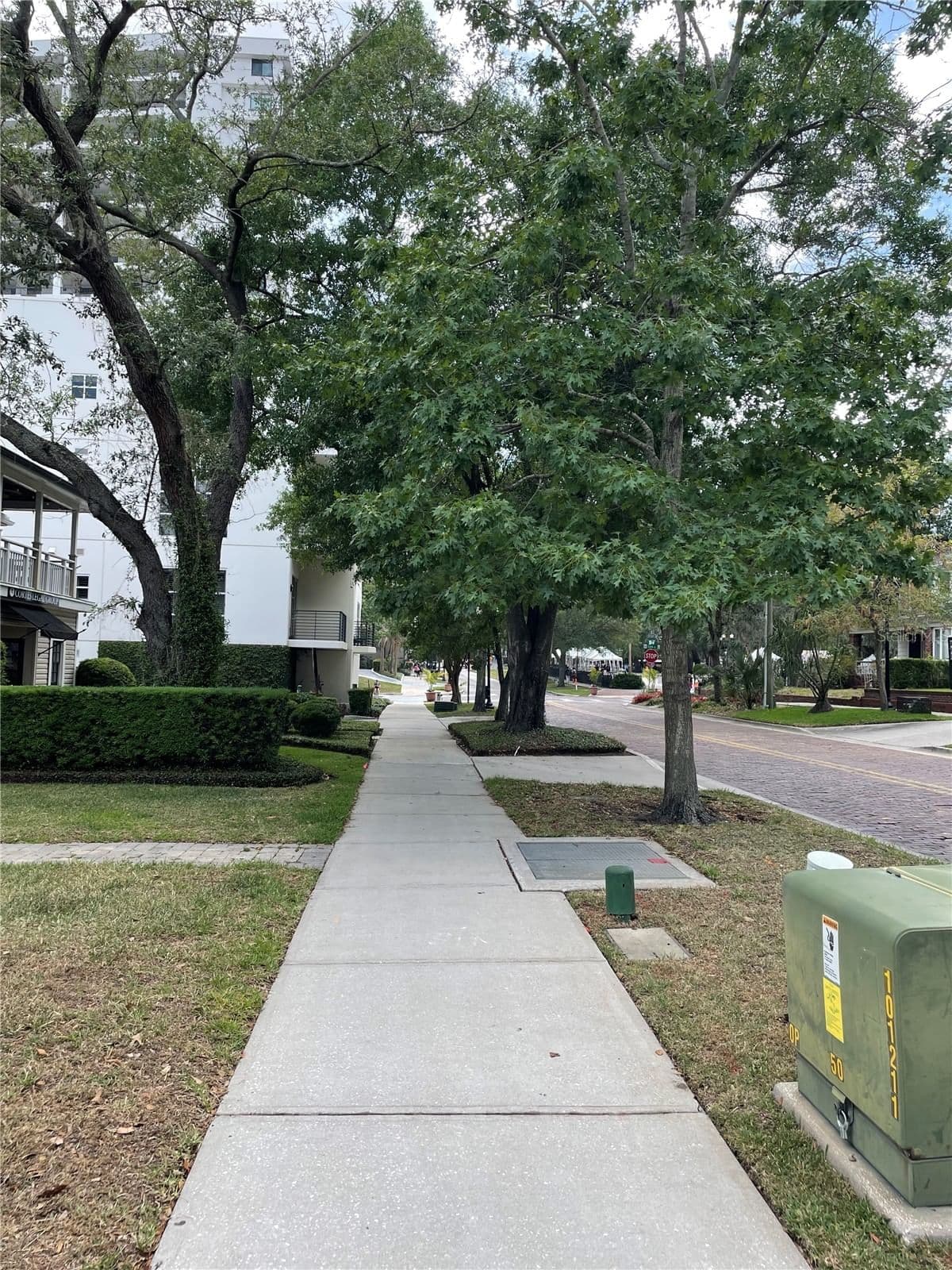 612 CENTRAL Boulevard 4