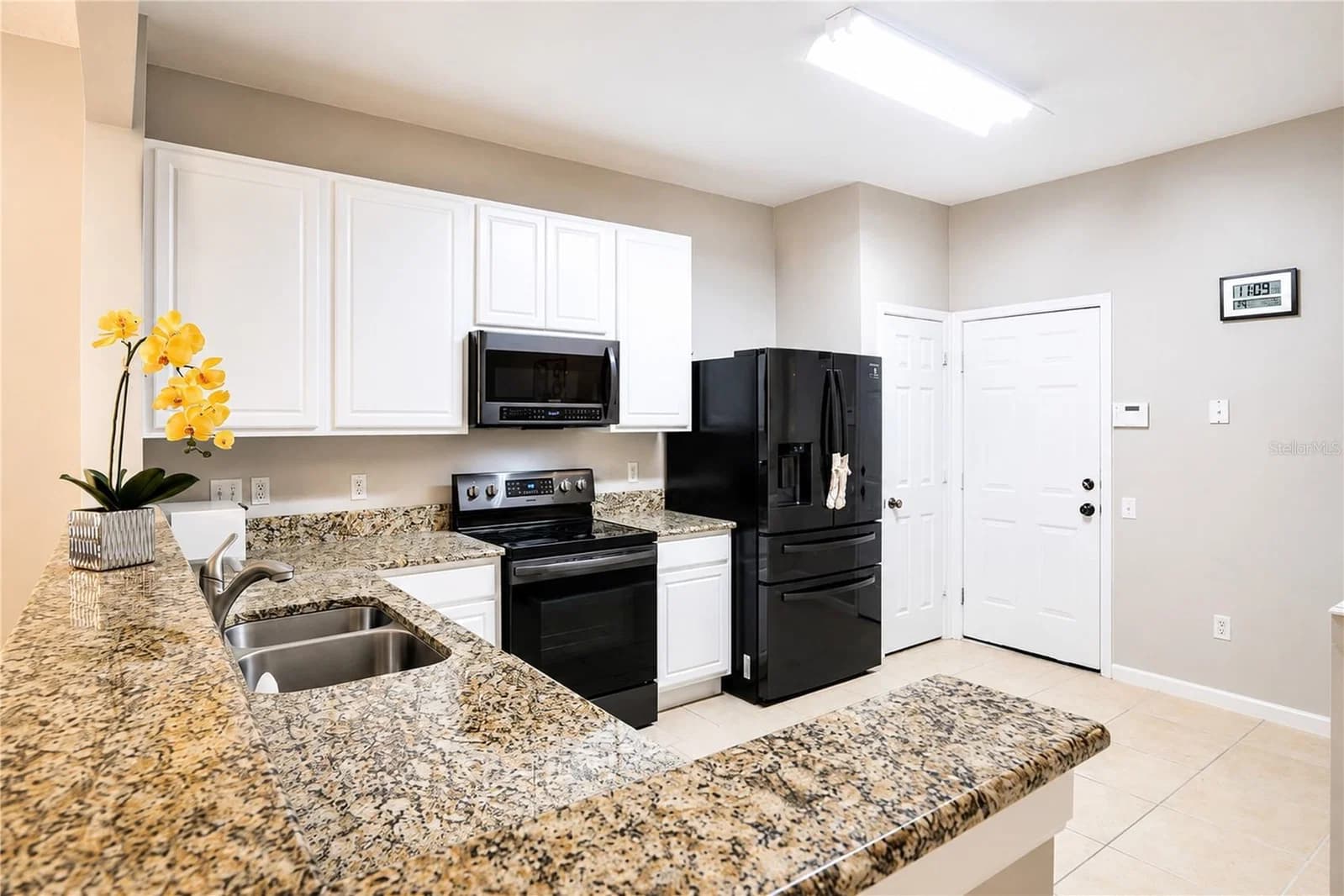 6059 TWAIN Street #103 5