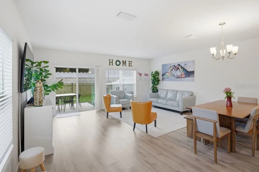 9418 WESTSIDE HILLS 3