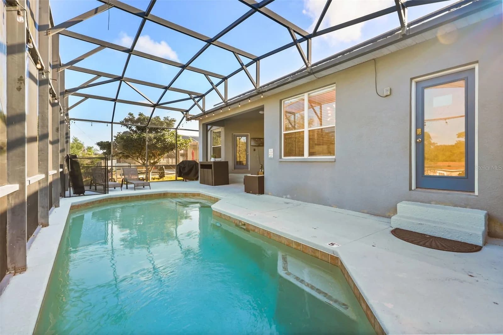 417 WILDFLOWER RD 2