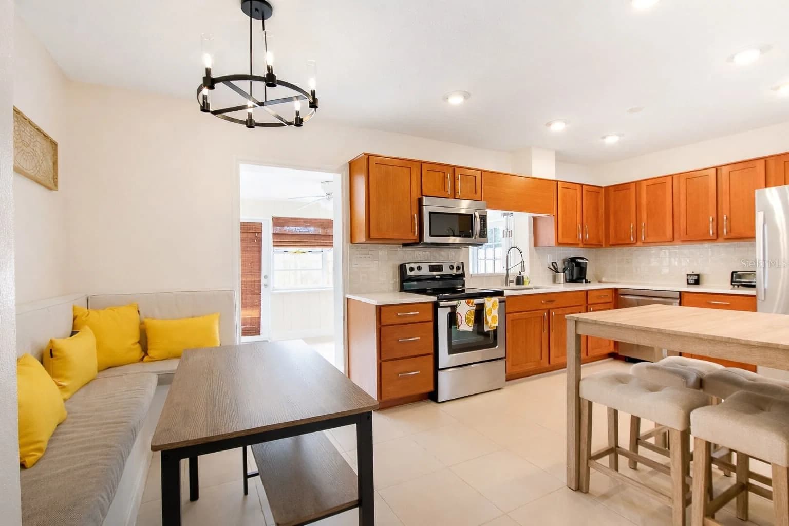 2818 MICHIGAN 5