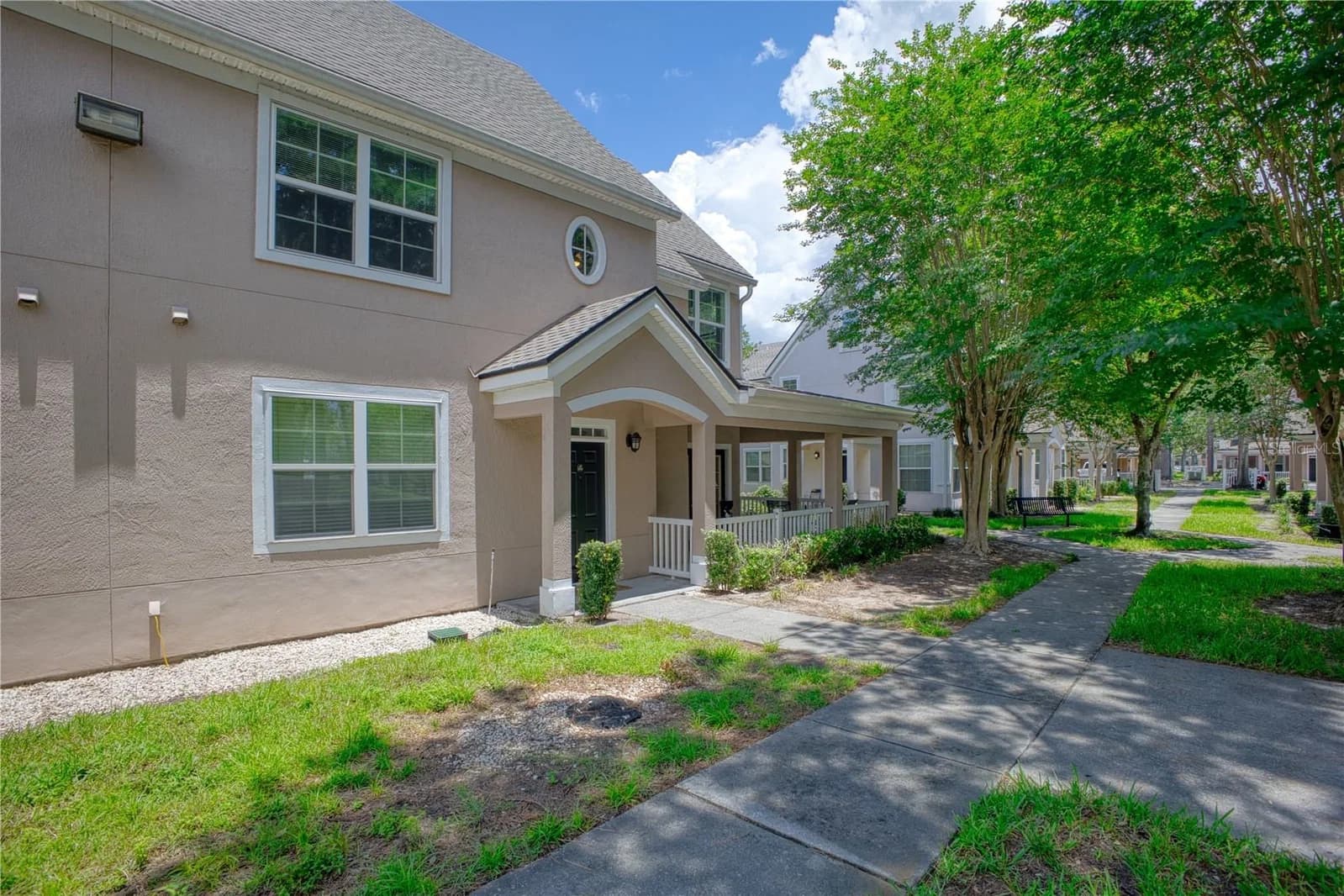 3433 SOHO, Orlando, FL 32835 2
