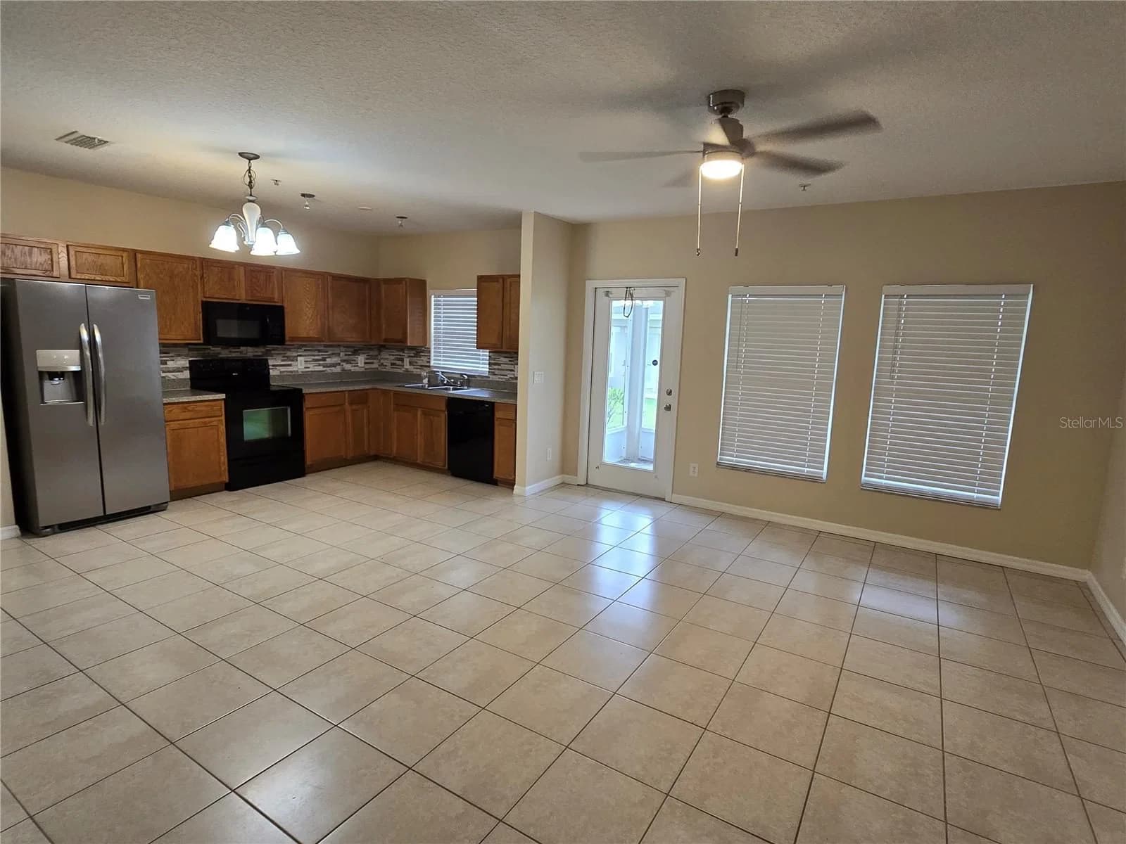 2039 CYPRESS BAY 4