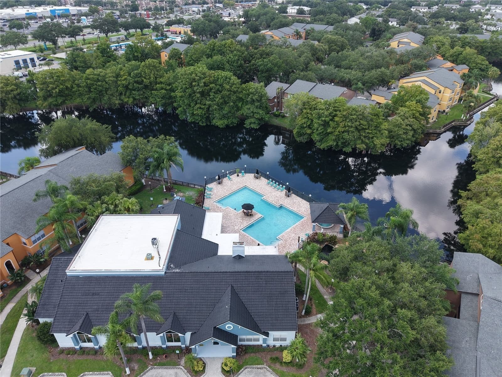 4572 COMMANDER, Orlando, FL 32822 3