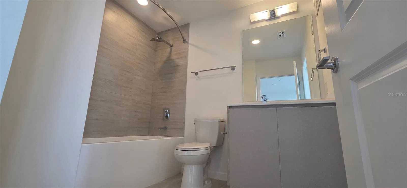 5579 MILLENIA PARK 4