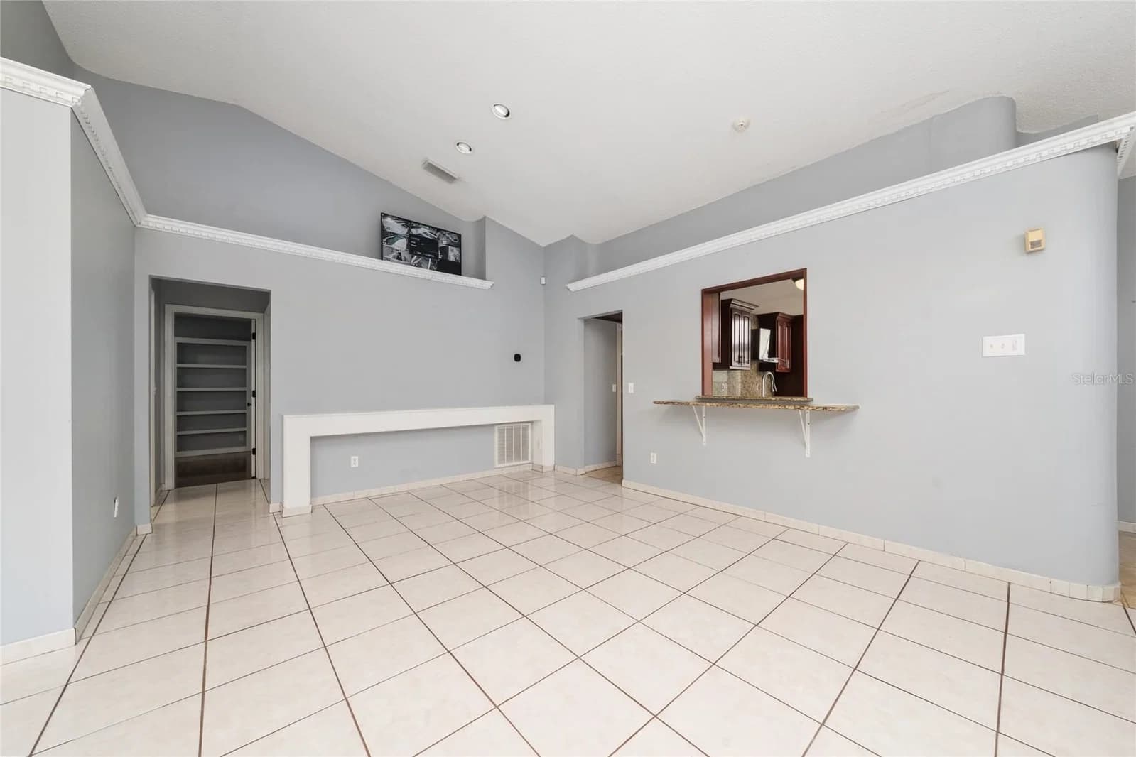 8810 KENSINGTON 5
