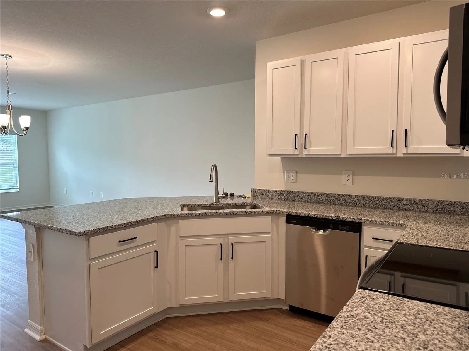 9354 WESTSIDE HILLS 2
