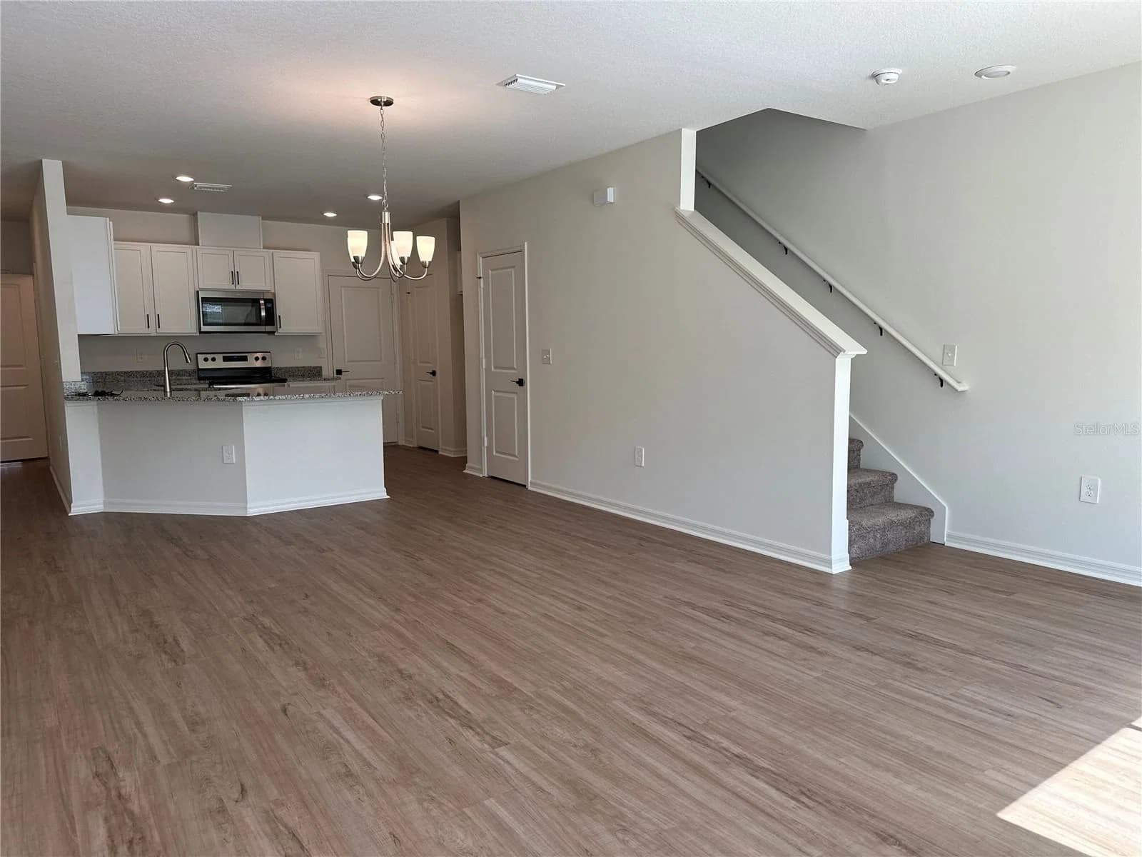 9354 WESTSIDE HILLS 3