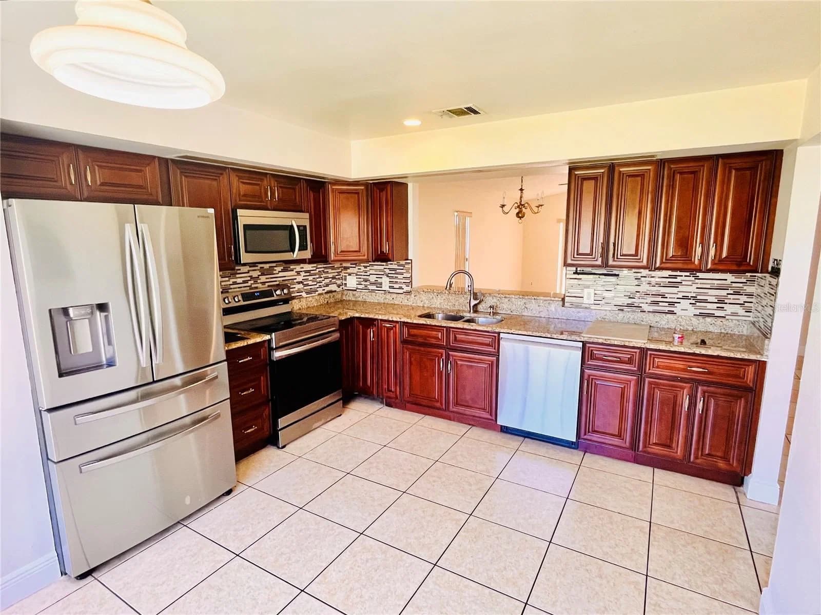 13534 TEXAS WOODS 4