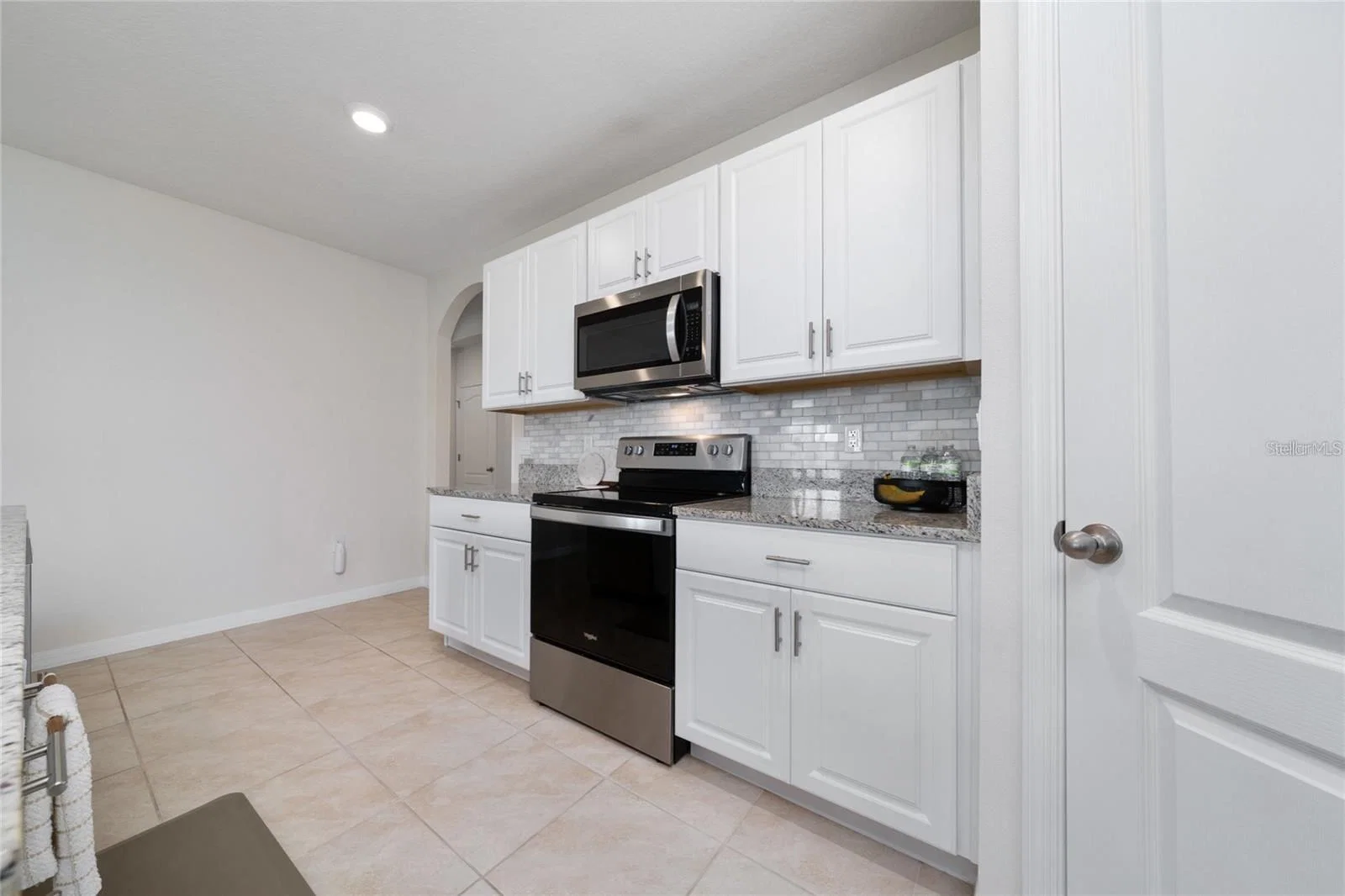 1687 PARK SIDE 5