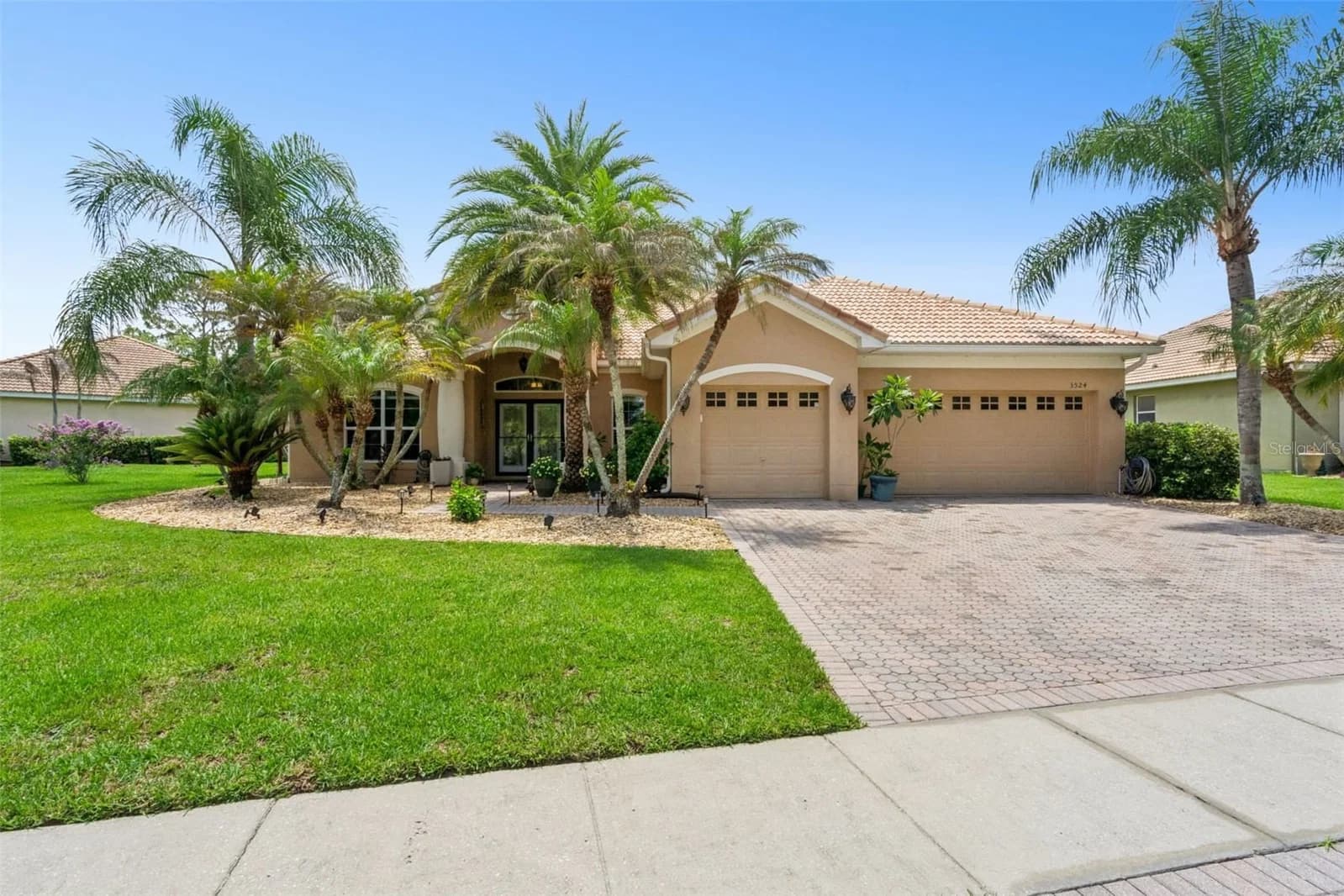 3524 SHOREWOOD 5