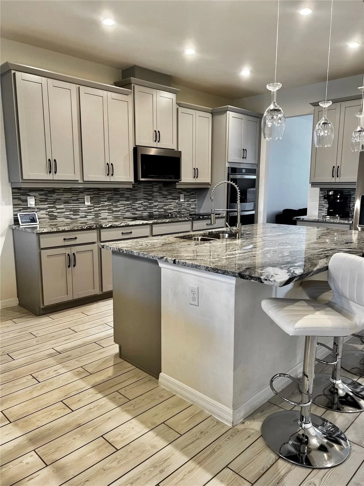9552 LAUNCH POINT, Orlando, FL 32832 3