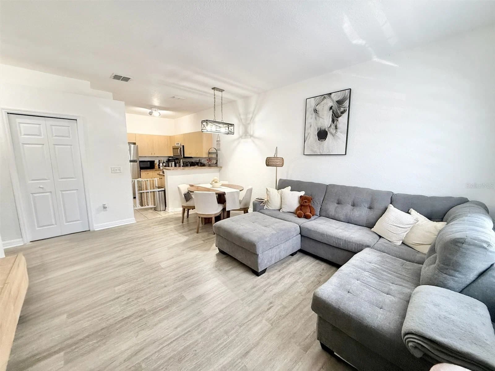 22102 INDIAN CREEK 3