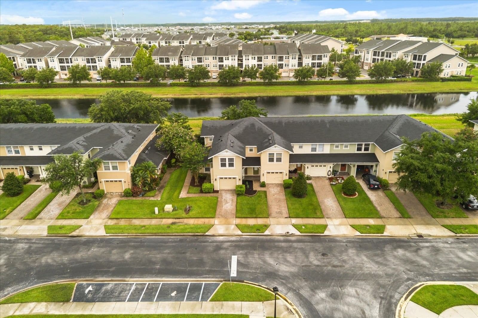 5454 CARAMELLA, Orlando, FL 32829 3