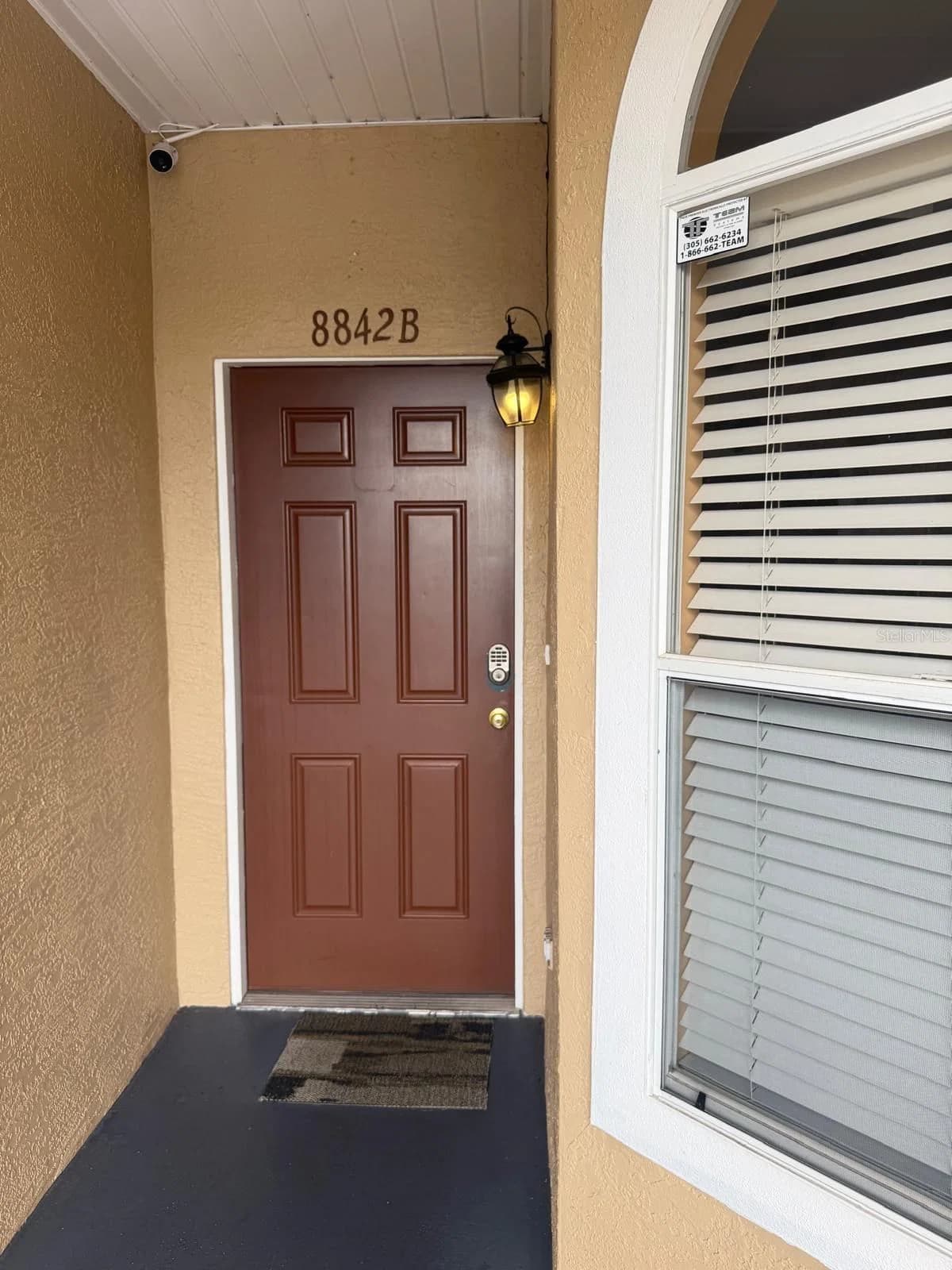 8842 CORAL PALMS 2