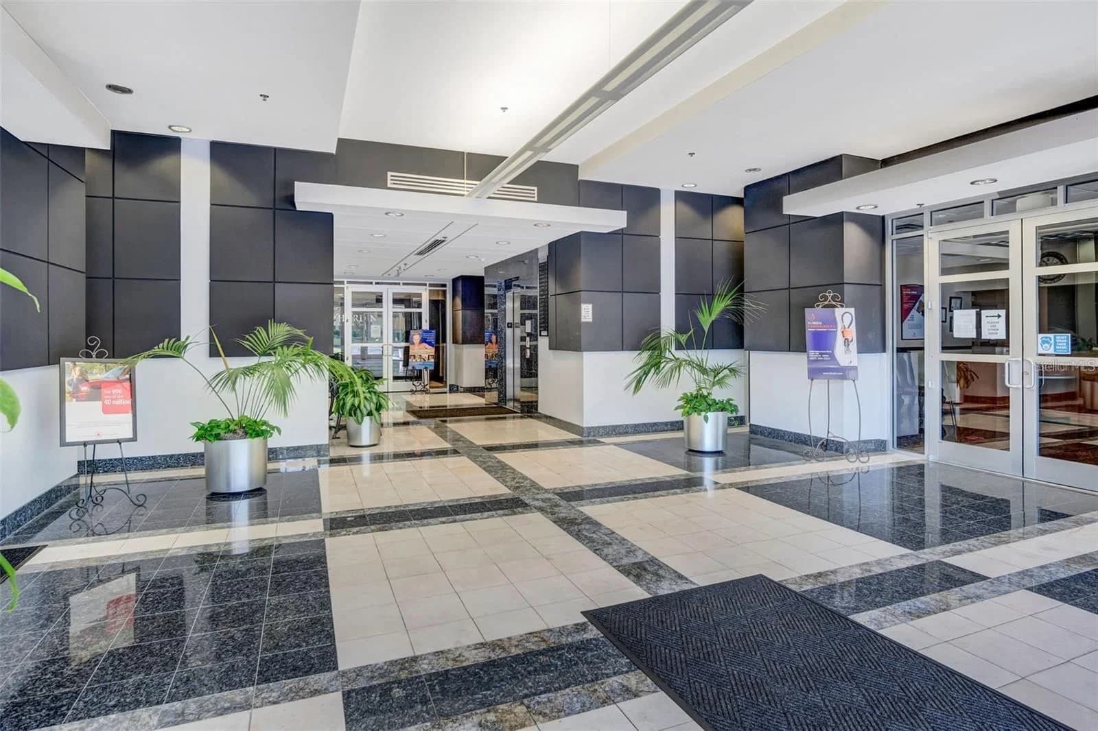 6200 METROWEST, Orlando, FL 32835 3