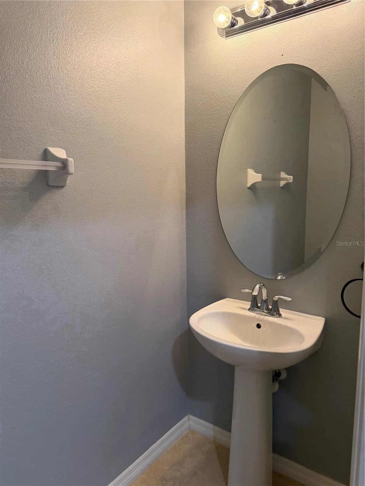 2914 RODRICK, Orlando, FL 32824 3