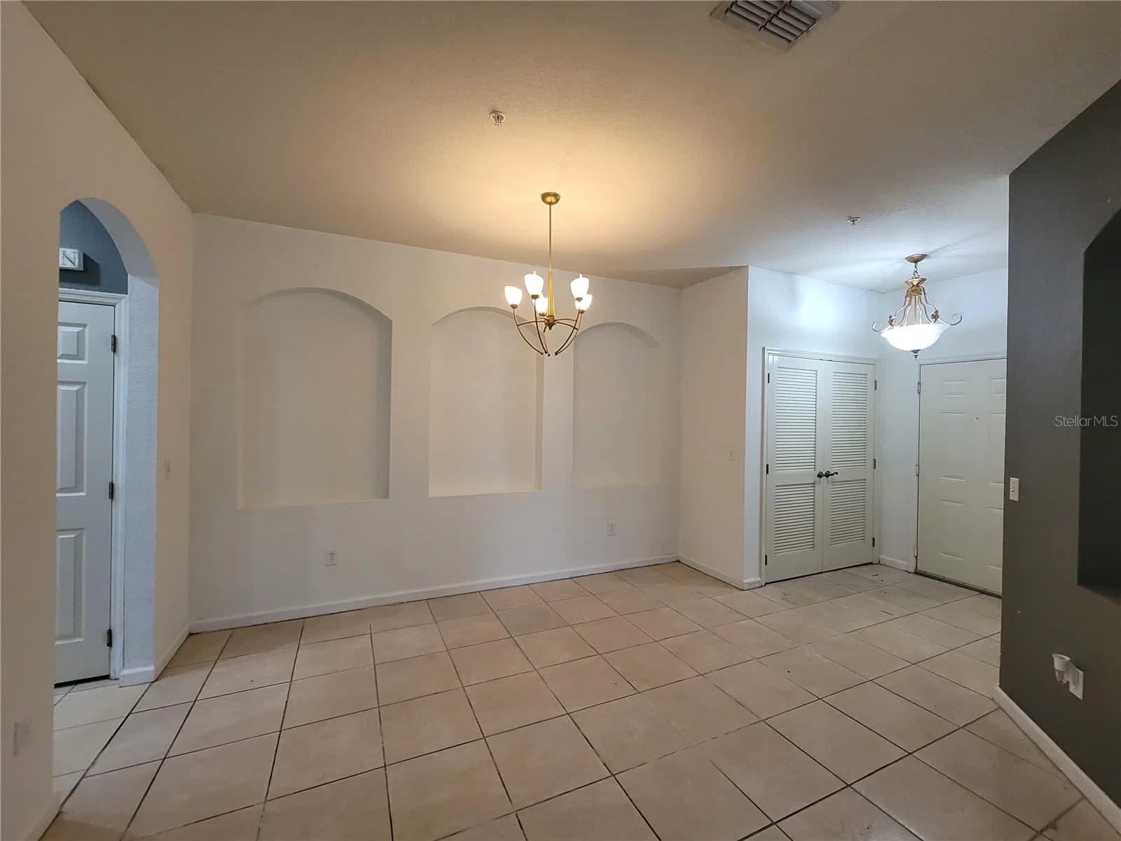 3321 WHITESTONE 4