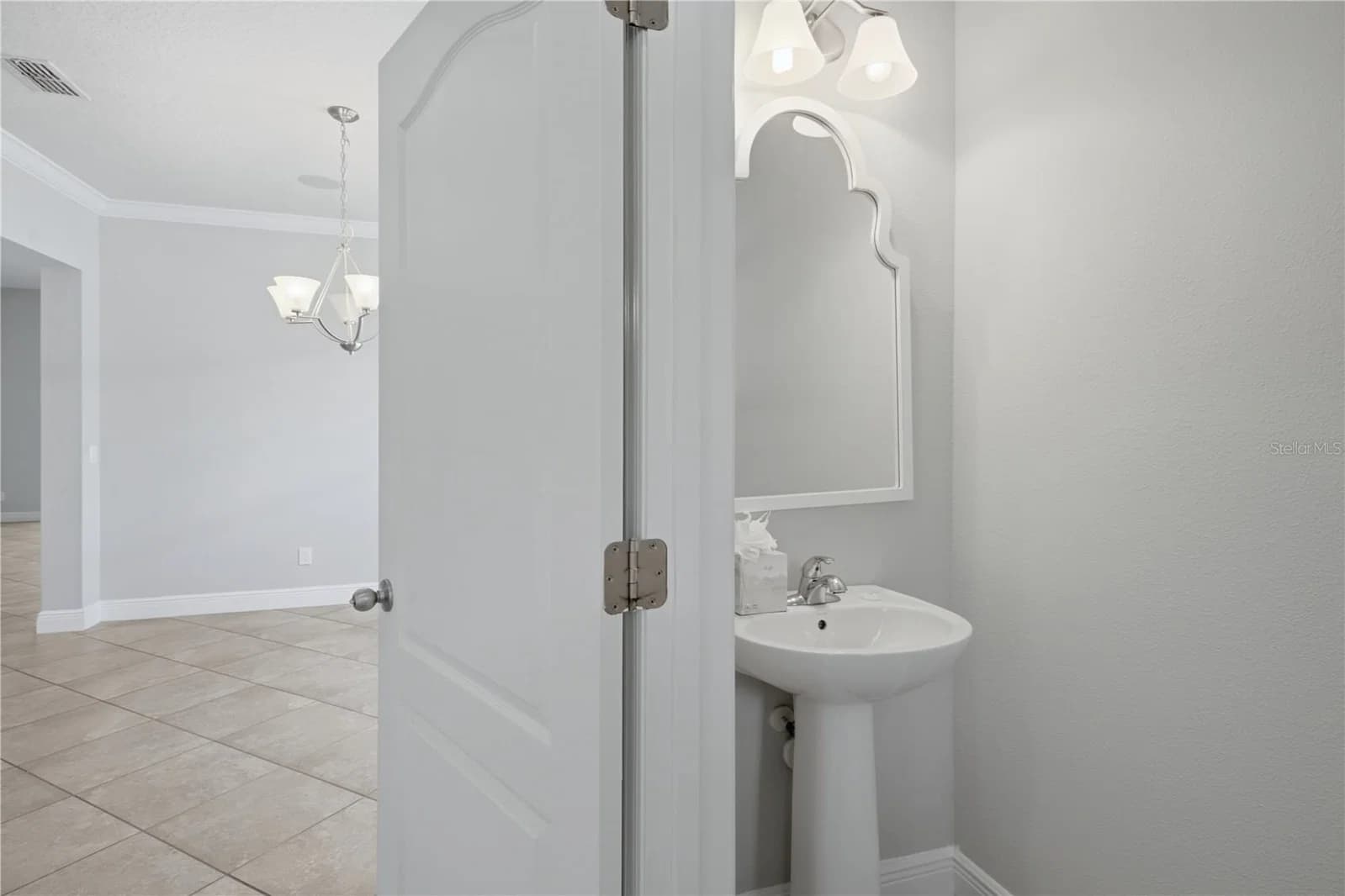 6023 TOWN CENTER 4