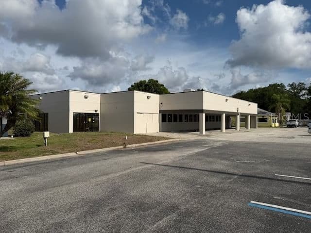 576 SEMORAN, Orlando, FL 32807