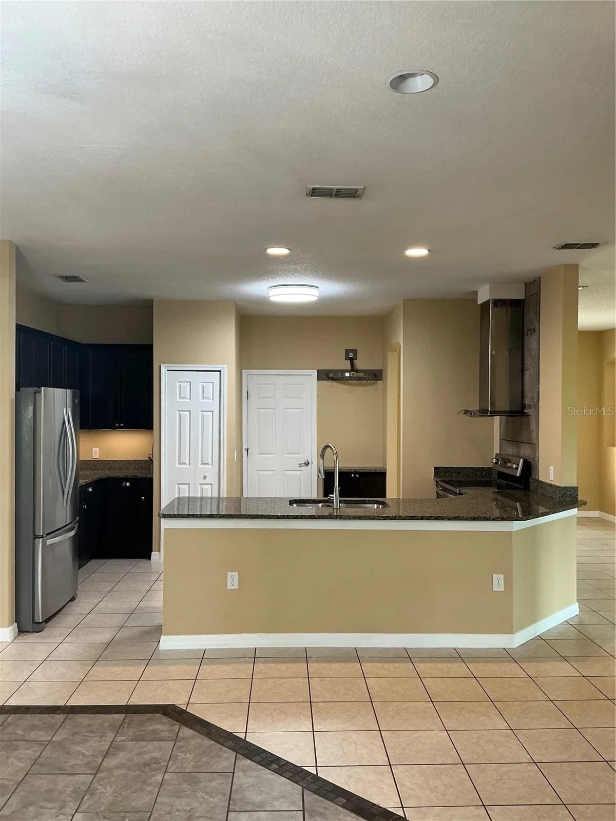 3630 NORTHWOODS 4