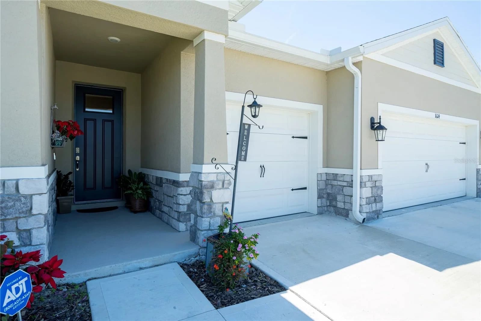 1624 BARBERRY 2