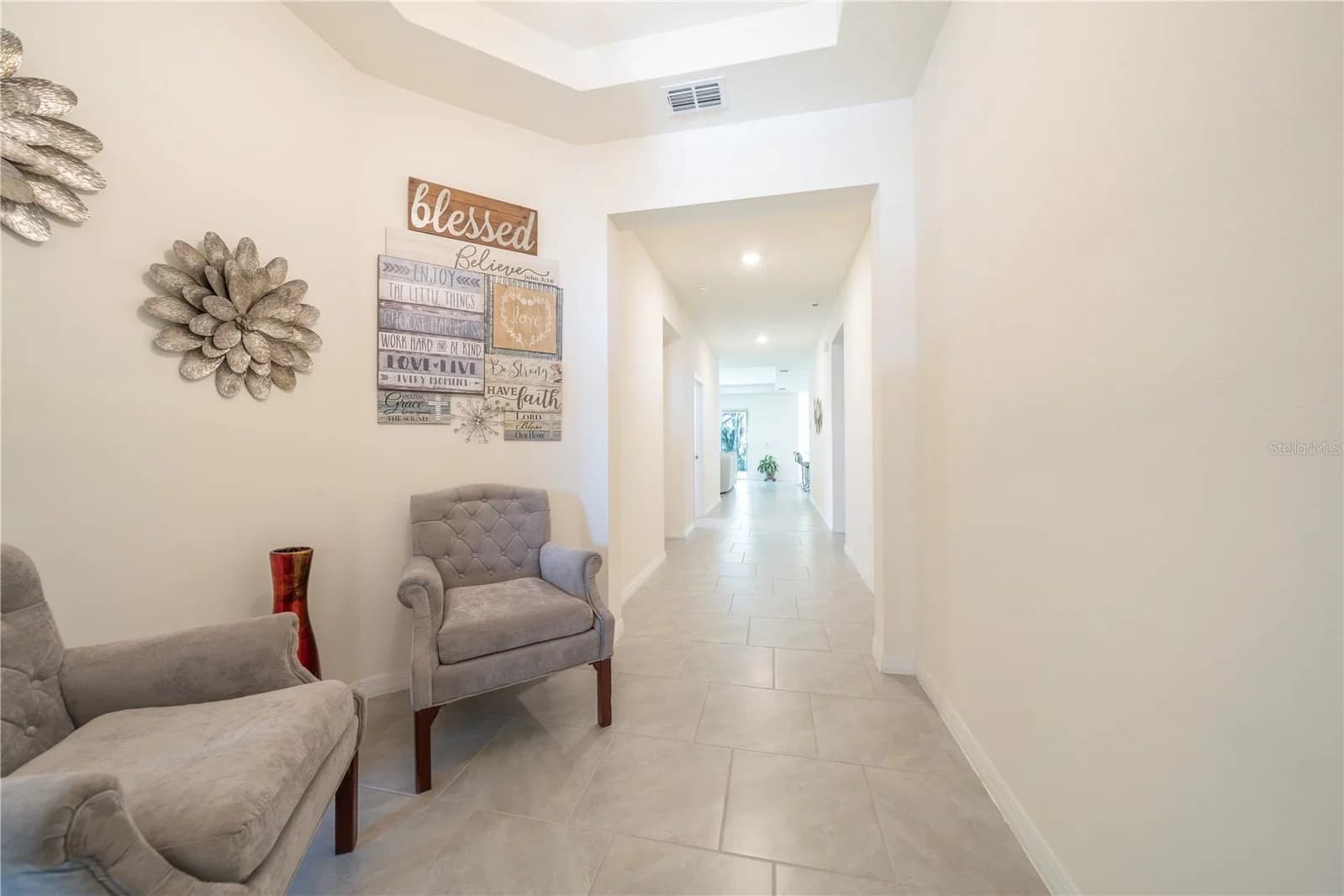 1624 BARBERRY 4