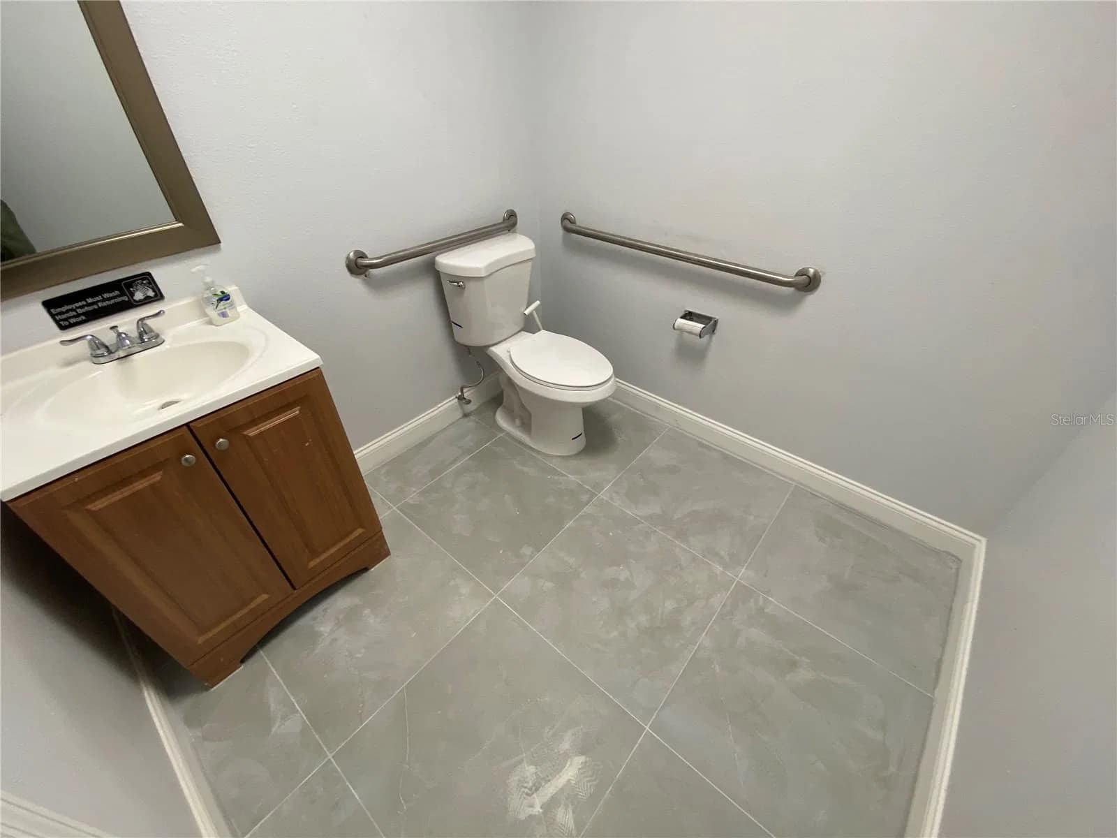 1004 PLAZA 4