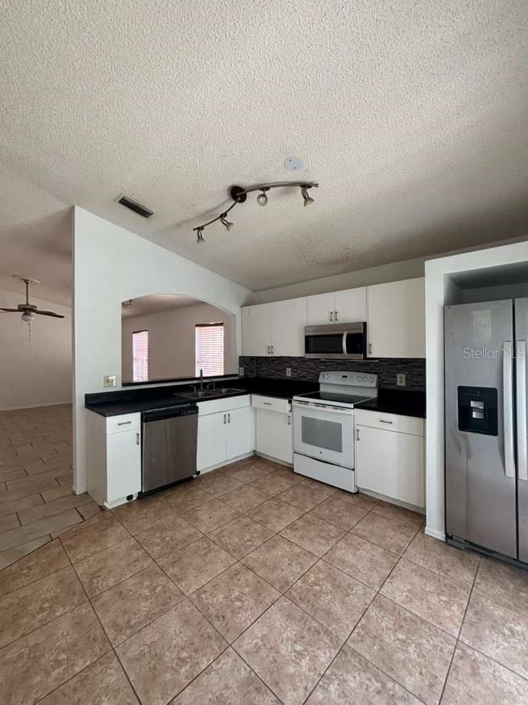2713 PALM ISLE 5