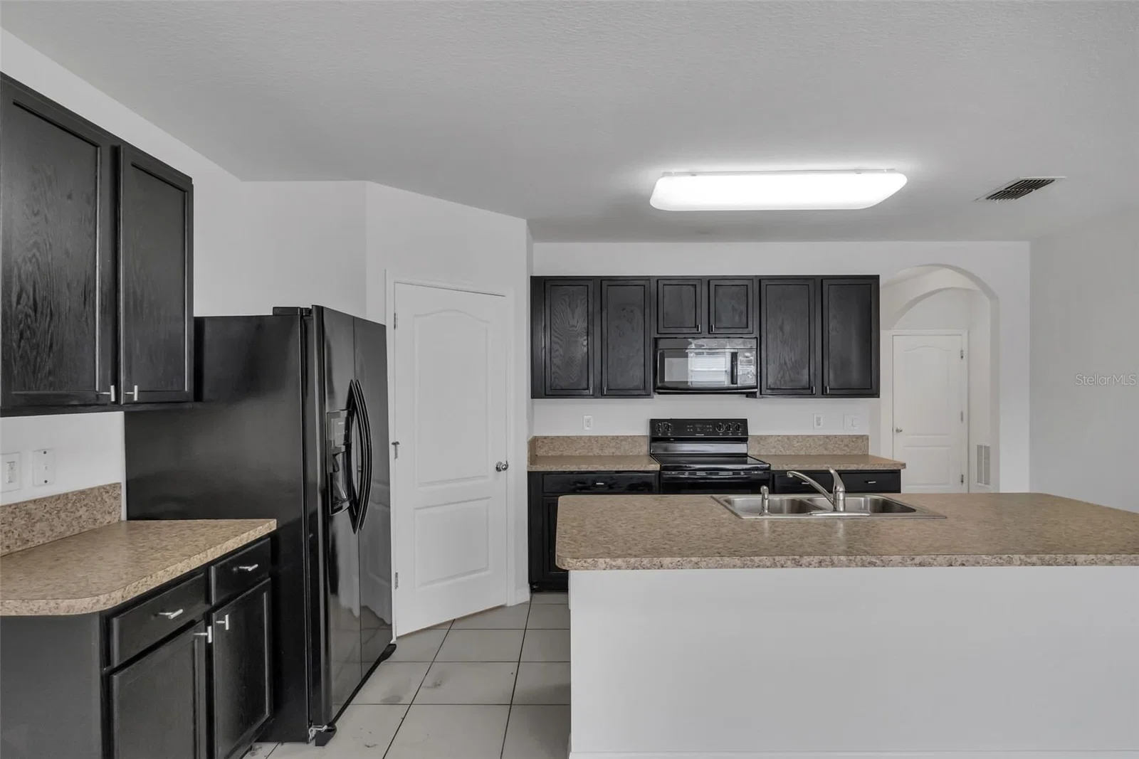 1828 PARTIN TERRACE 5