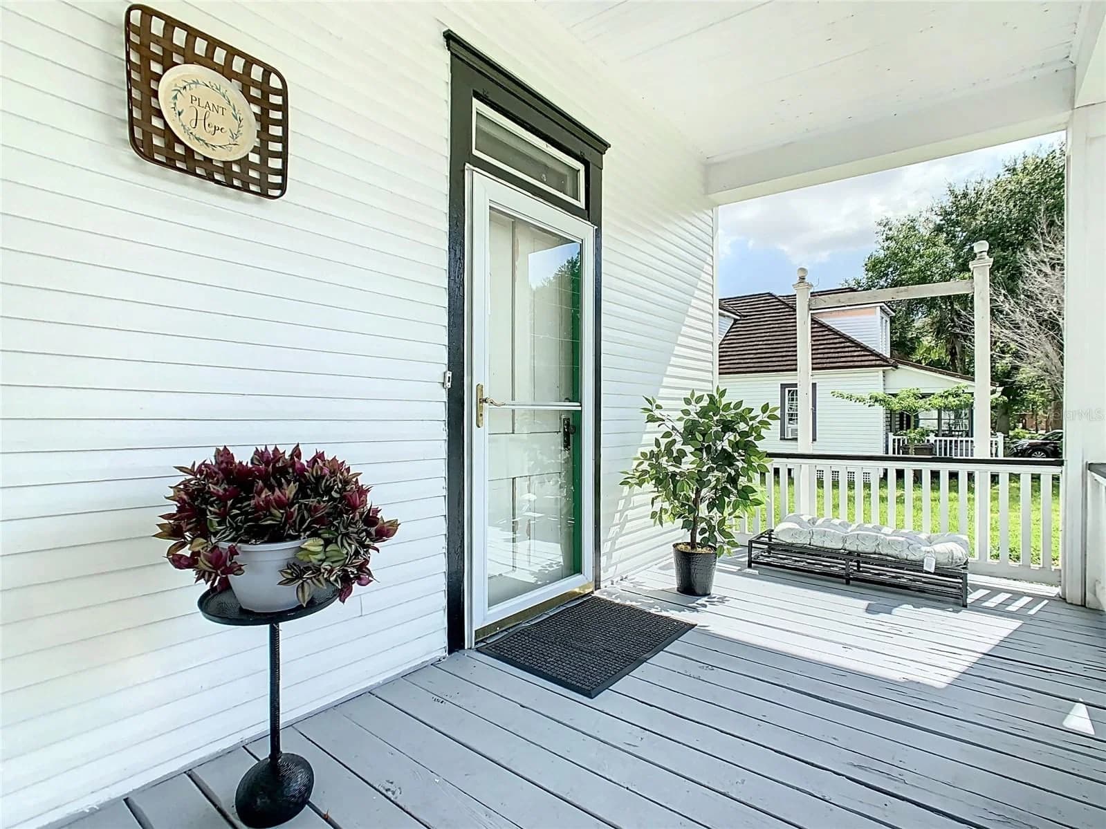 501 SUMNER 4