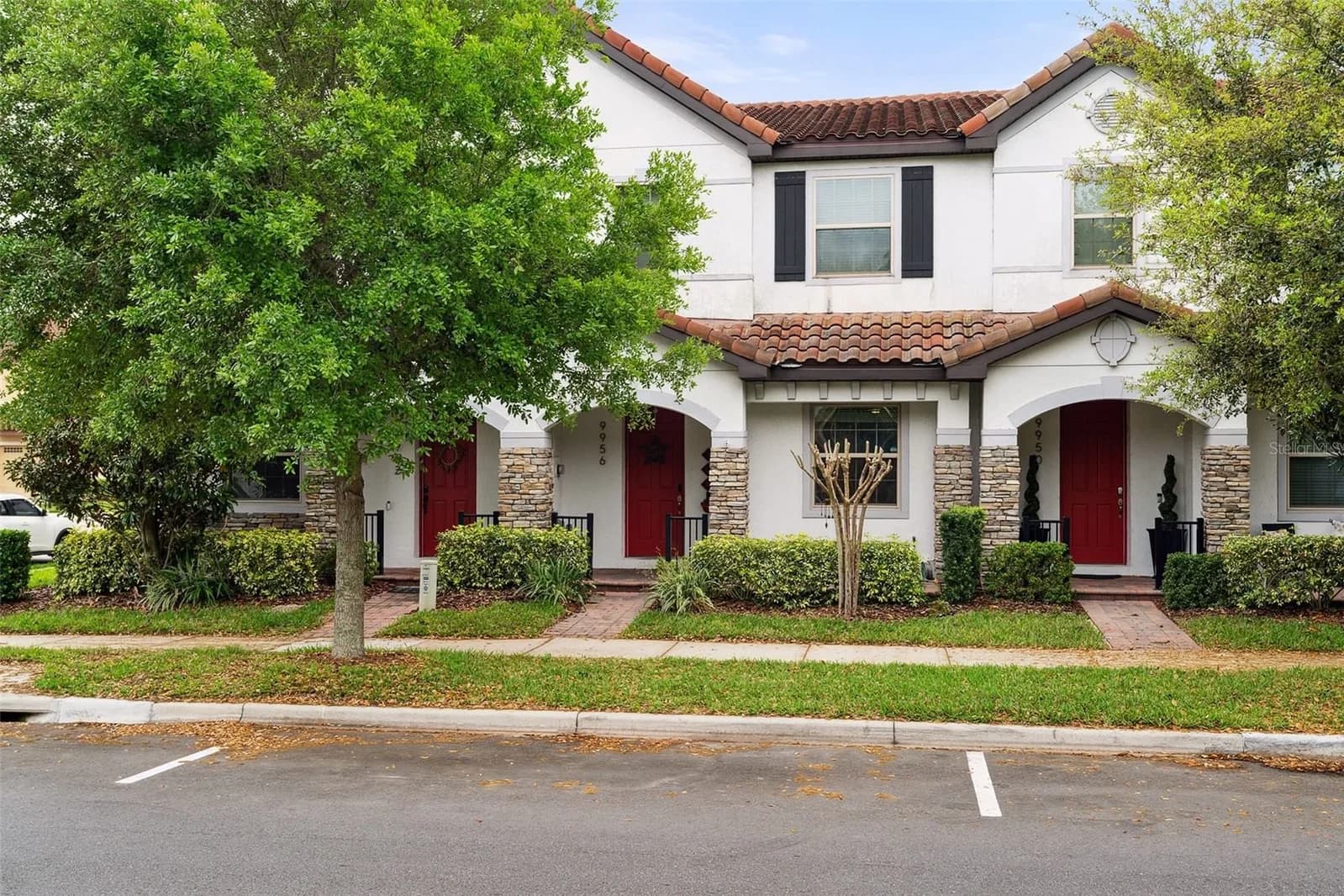 9956 EAGLE CREEK CENTER BLVD, Orlando, FL 32832