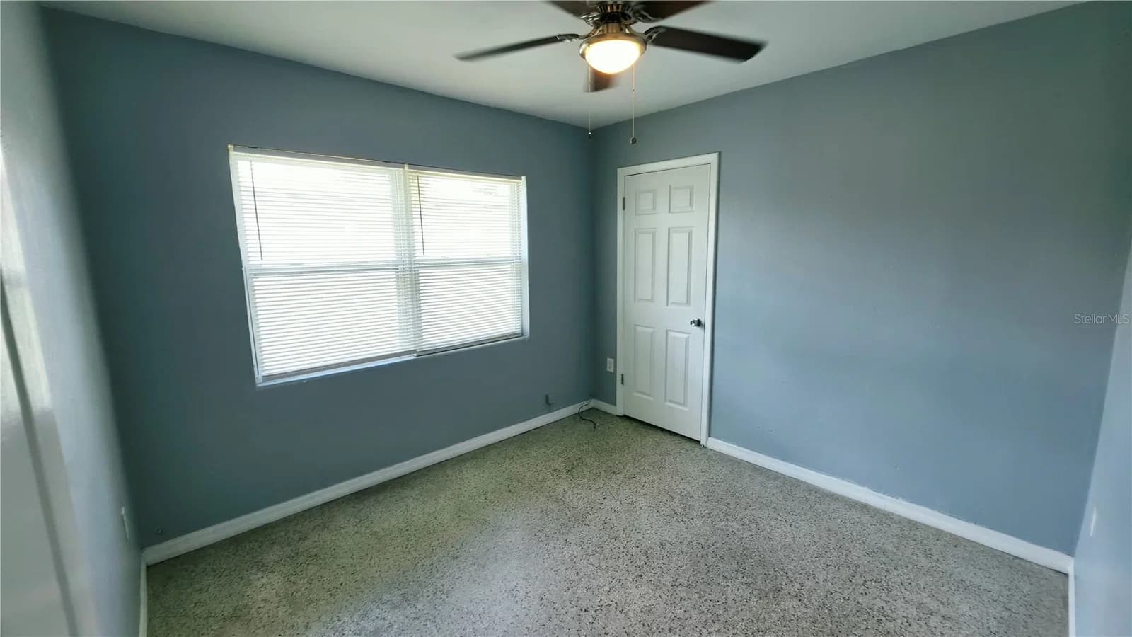 4615 EDGEWATER 5