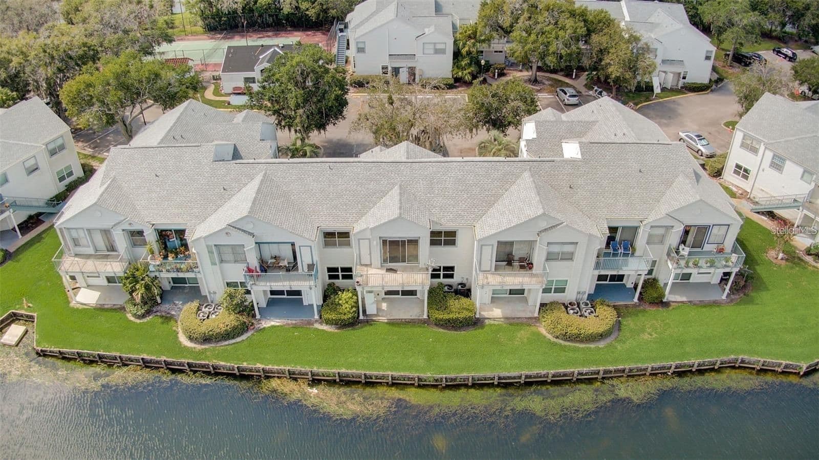 2556 WOODGATE, Orlando, FL 32822 2